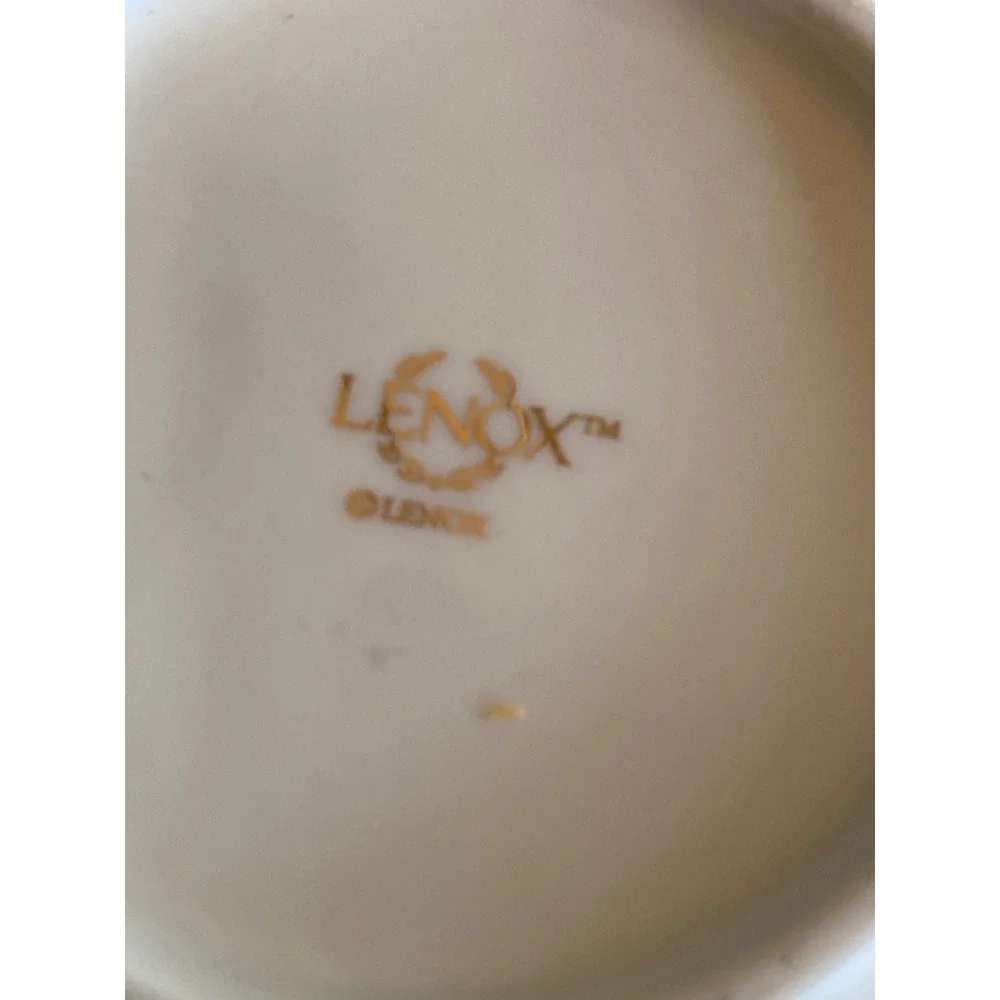 Lenox Ivory Porcelain Bowl With Embossed Roses & Gold Trim